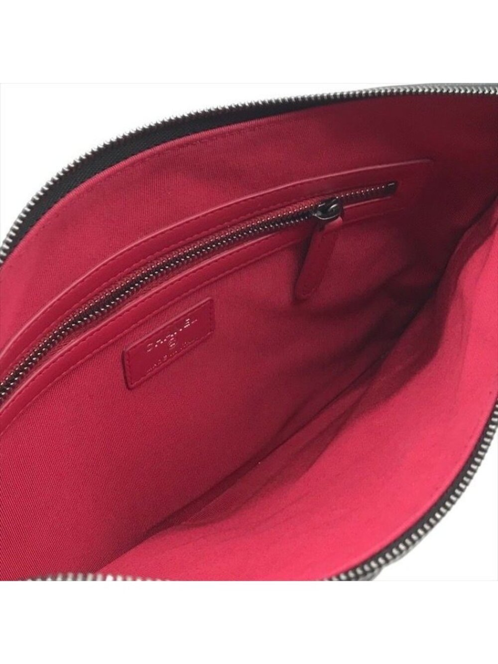 Chanel CC Logo Quilted Gabriel Lambskin Hand Clutch Black - Picture 8 of 10